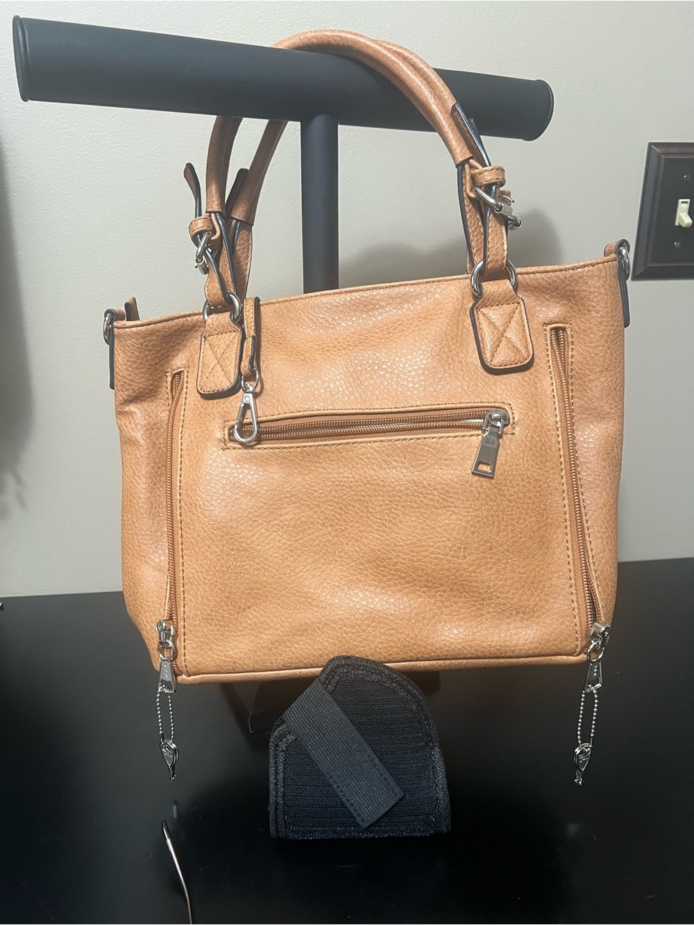 Structured Conceal Carry Pebbled Tote Bag in Camel - Women's Carryall